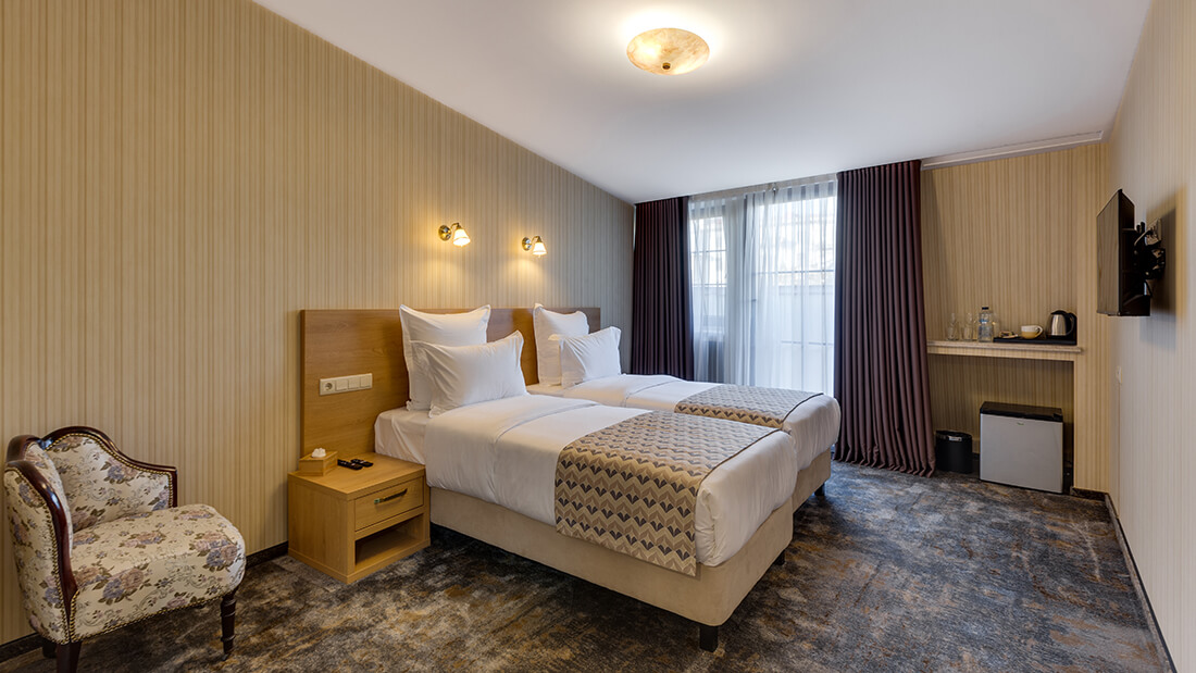 mukrantubani_2_int_00048