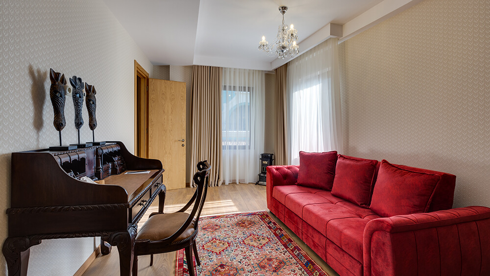 mukrantubani_2_int_00033