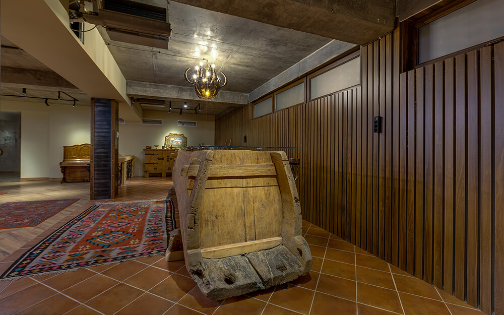 mukrantubani_2_int_00108