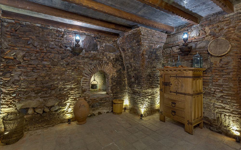 mukrantubani_2_int_00109