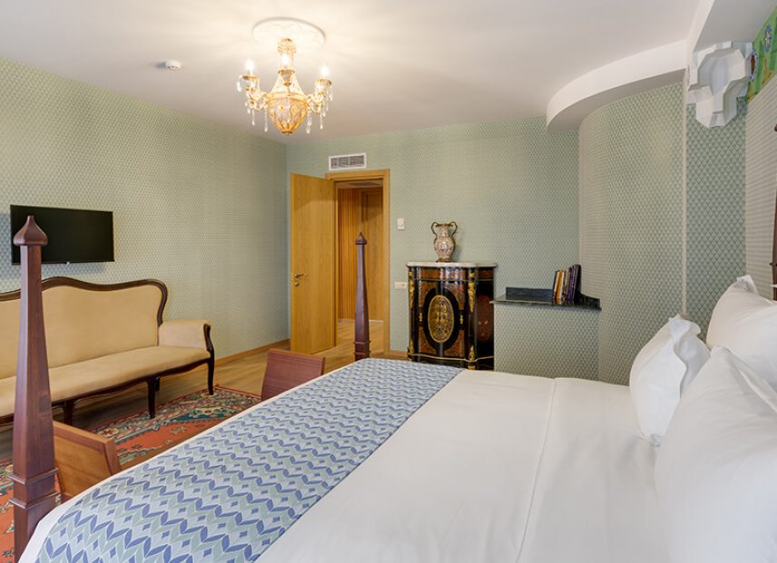 mukrantubani_2_int_00025